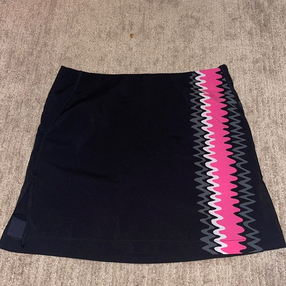 geometric tennis skirt - Picture 1 of 2